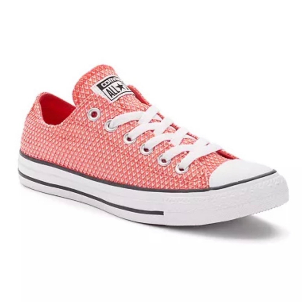 Converse All Star Low Top Chuck Taylor Coral & White Textured Sneakers, Size 6